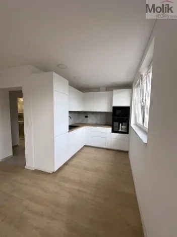 Pronájem bytu 2+kk, Praha - Braník, Ohnivcova, 50 m2