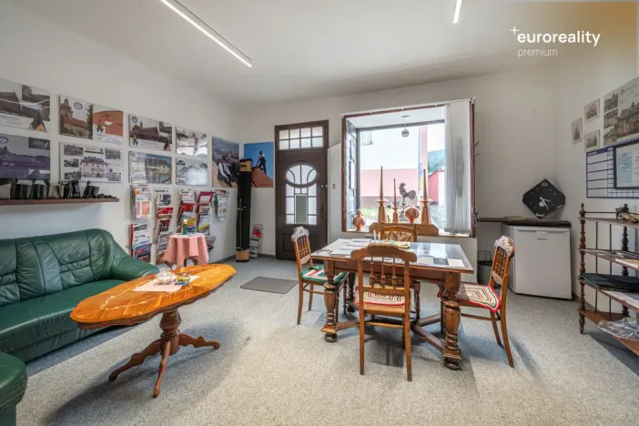 Prodej rodinného domu, Kraslice, 5. května, 380 m2