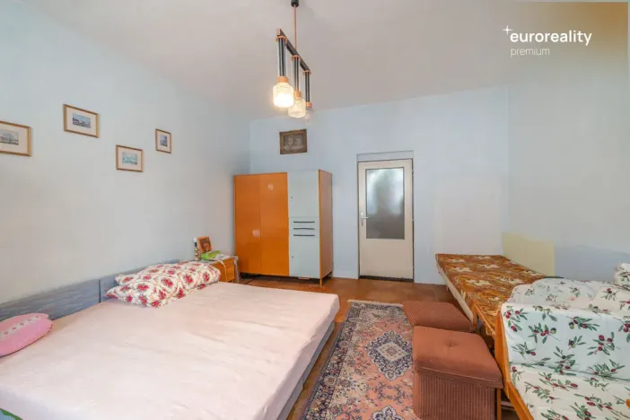 Prodej rodinného domu, Kraslice, 5. května, 380 m2
