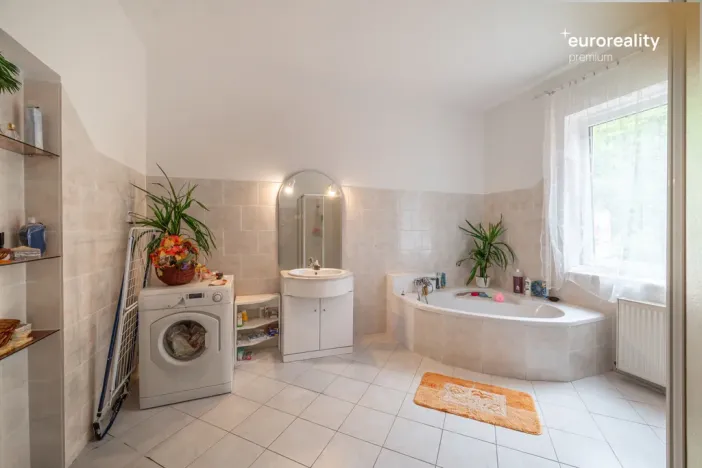 Prodej rodinného domu, Kraslice, 5. května, 380 m2