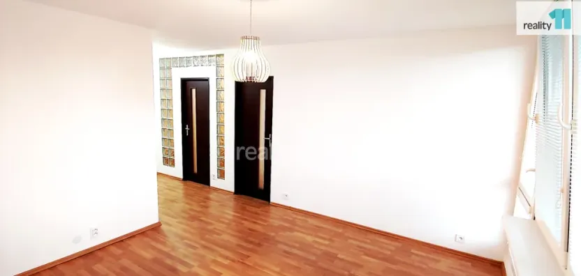 Pronájem bytu 2+kk, Praha - Karlín, Nekvasilova, 47 m2