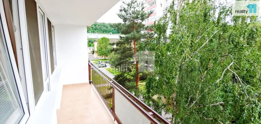 Pronájem bytu 2+kk, Praha - Karlín, Nekvasilova, 47 m2