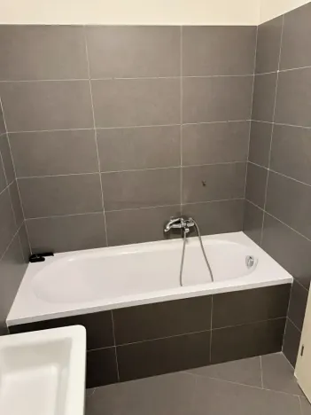 Prodej bytu 4+kk, Praha - Holešovice, Pplk. Sochora, 98 m2