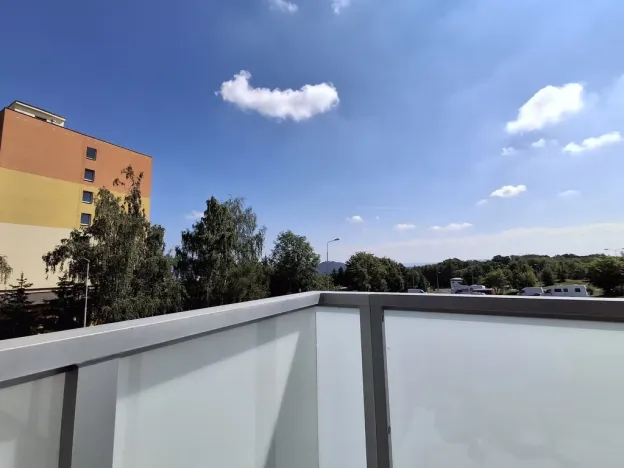 Pronájem bytu 2+kk, Teplice, Novoveská, 57 m2