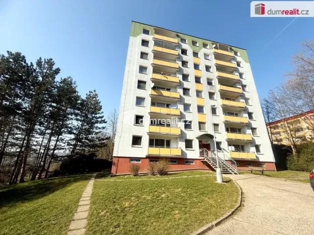 Pronájem bytu 1+kk, Ústí nad Labem - Krásné Březno, Neštěmická, 32 m2