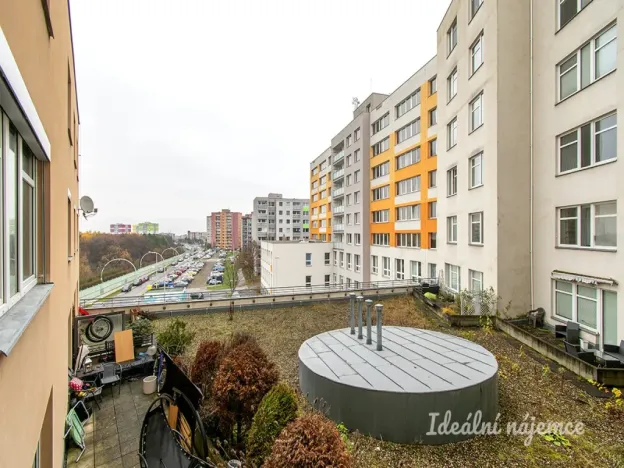 Pronájem bytu 1+kk, Praha - Hlubočepy, Trnkovo náměstí, 41 m2
