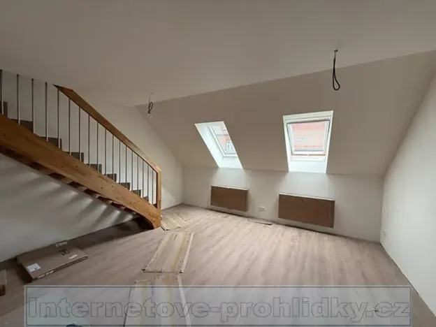 Pronájem bytu 2+kk, Praha - Vinohrady, 100 m2