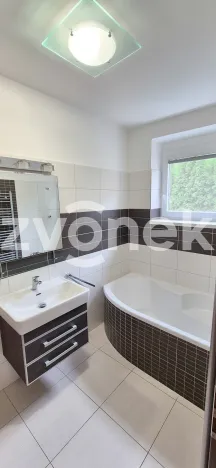 Pronájem bytu 2+1, Zlín, Lešenská, 78 m2