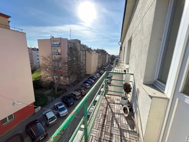 Pronájem bytu 2+kk, Praha - Strašnice, Věšínova, 60 m2