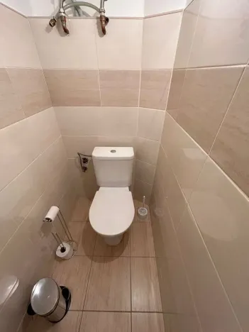 Pronájem bytu 2+kk, Praha - Strašnice, Věšínova, 60 m2