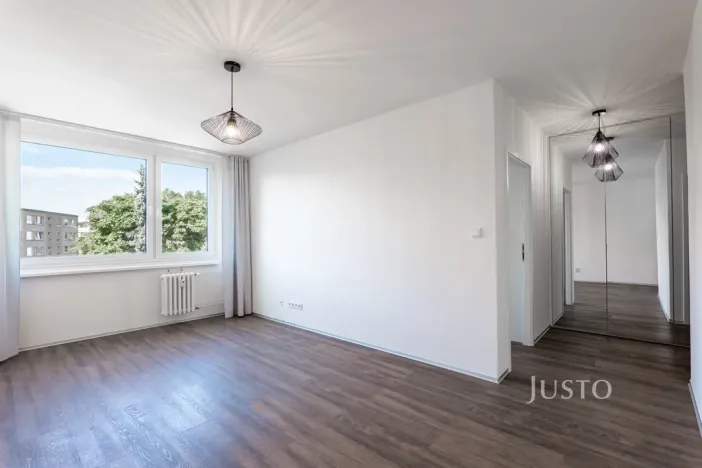 Pronájem bytu 2+kk, Praha - Kobylisy, Pohnertova, 43 m2