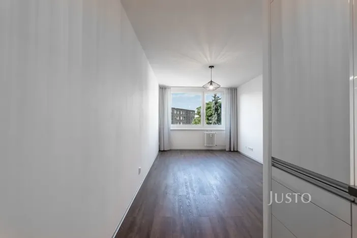 Pronájem bytu 2+kk, Praha - Kobylisy, Pohnertova, 43 m2