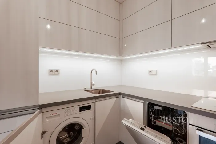 Pronájem bytu 2+kk, Praha - Kobylisy, Pohnertova, 43 m2