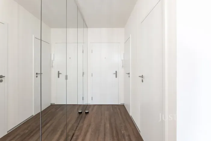 Pronájem bytu 2+kk, Praha - Kobylisy, Pohnertova, 43 m2