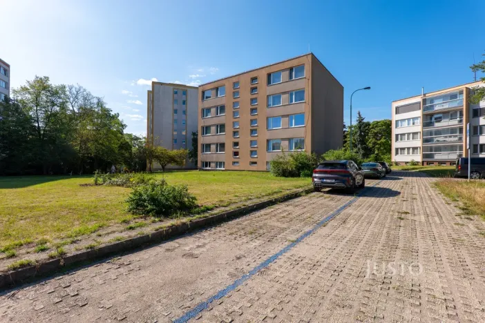 Pronájem bytu 2+kk, Praha - Kobylisy, Pohnertova, 43 m2