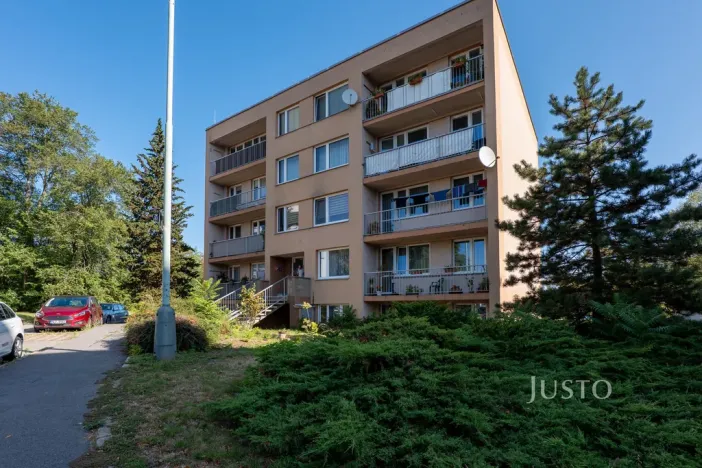 Pronájem bytu 2+kk, Praha - Kobylisy, Pohnertova, 43 m2