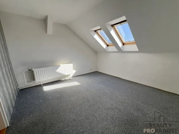 Pronájem bytu 1+1, Hodonín, Jarošova, 35 m2