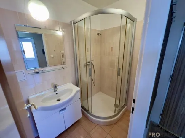 Pronájem bytu 1+1, Hodonín, Jarošova, 35 m2