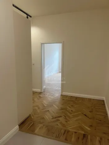 Pronájem bytu 1+1, Praha - Smíchov, Plzeňská, 46 m2