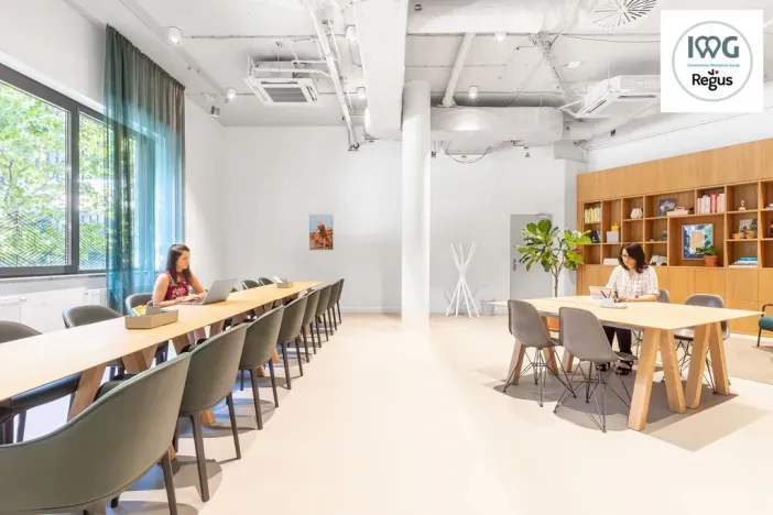 Pronájem kanceláře, Praha - Karlín, Rohanské nábřeží, 120 m2