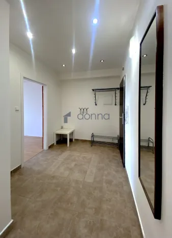 Pronájem bytu 4+1, Praha, Šimůnkova, 111 m2