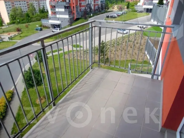 Pronájem bytu 1+kk, Zlín, Voženílkova, 32 m2