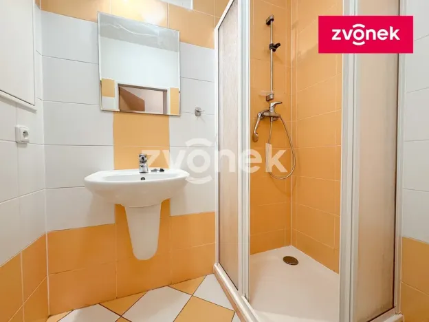 Pronájem bytu 1+kk, Zlín, Voženílkova, 32 m2