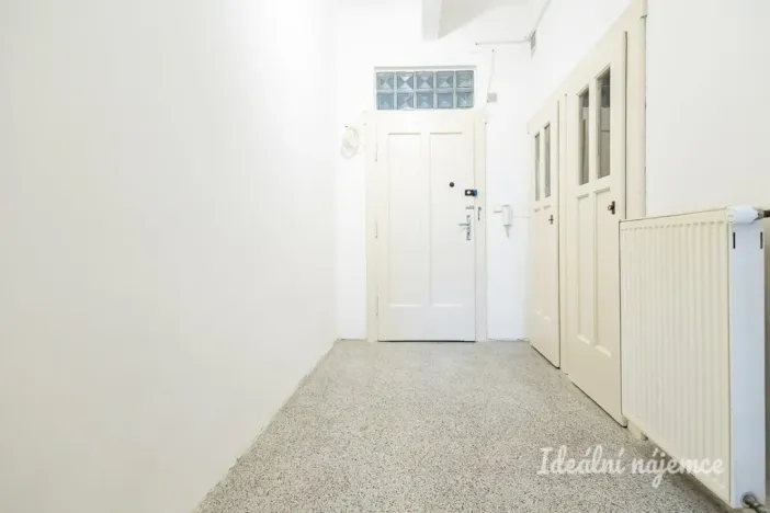 Pronájem bytu 2+kk, Praha - Vysočany, Prouzova, 52 m2
