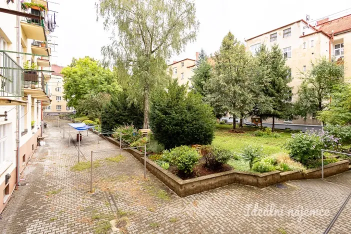 Pronájem bytu 2+kk, Praha - Vysočany, Prouzova, 52 m2