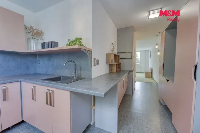 Pronájem bytu 1+1, Přeštice, Rybova, 35 m2