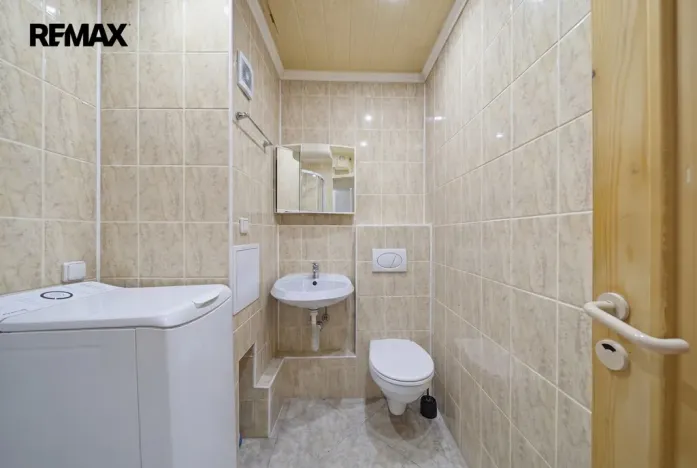 Pronájem bytu 1+1, Ostrov, Kollárova, 36 m2