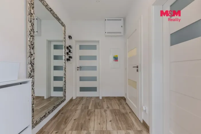 Prodej rodinného domu, Milovice - Mladá, Lipová, 99 m2