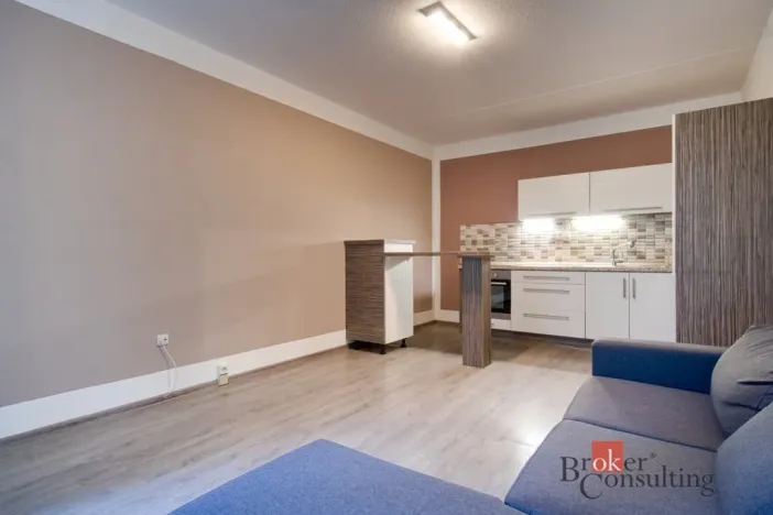 Pronájem bytu 2+kk, Velešín, Sídliště, 42 m2