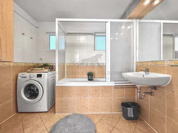 Prodej bytu 4+kk, Praha - Vysočany, Skloněná, 116 m2