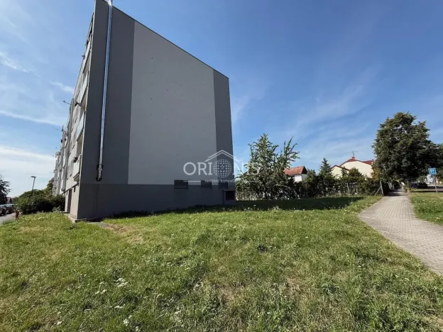 Pronájem bytu 2+1, Chomutov, Adámkova, 62 m2