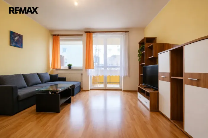 Pronájem bytu 2+kk, Hradec Králové - Třebeš, Ve Stromovce, 70 m2