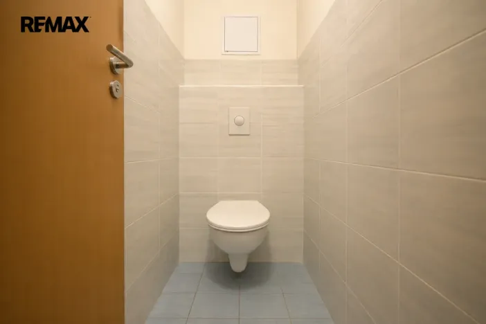 Pronájem bytu 2+kk, Hradec Králové - Třebeš, Ve Stromovce, 70 m2