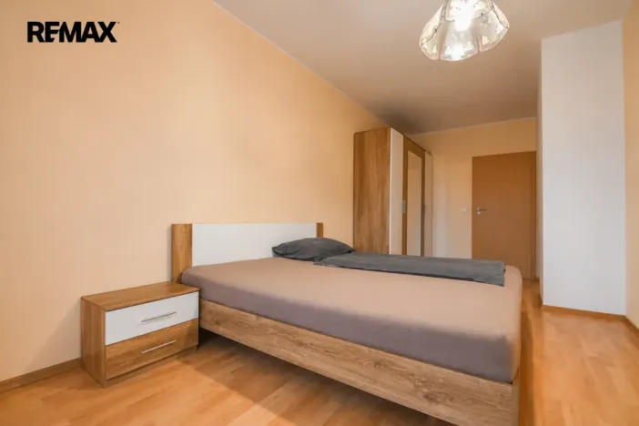 Pronájem bytu 2+kk, Hradec Králové - Třebeš, Ve Stromovce, 70 m2