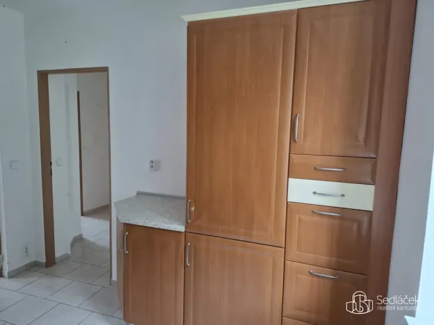 Pronájem bytu 2+1, Dalovice, Pod Parkem, 60 m2