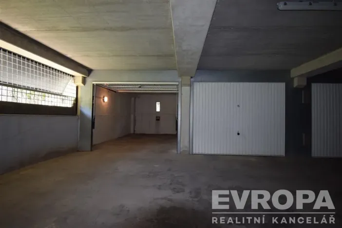Pronájem garáže, Kolín - Kolín II, Březinova, 16 m2