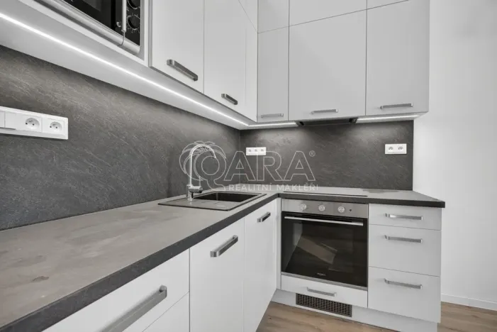 Prodej bytu 2+kk, Brno - Židenice, Bubeníčkova, 46 m2