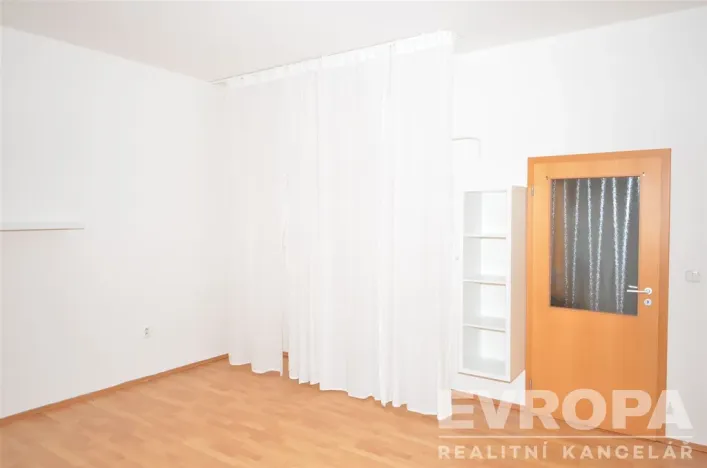 Pronájem bytu 2+kk, Praha, Hlubočepská, 160 m2