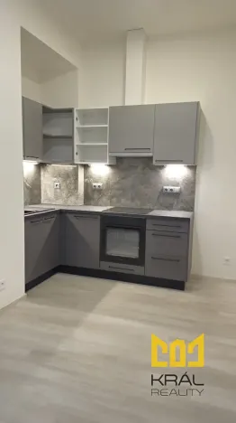 Pronájem bytu 2+1, Praha - Smíchov, Nádražní, 46 m2