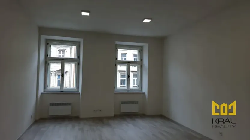 Pronájem bytu 2+kk, Praha - Smíchov, Nádražní, 64 m2