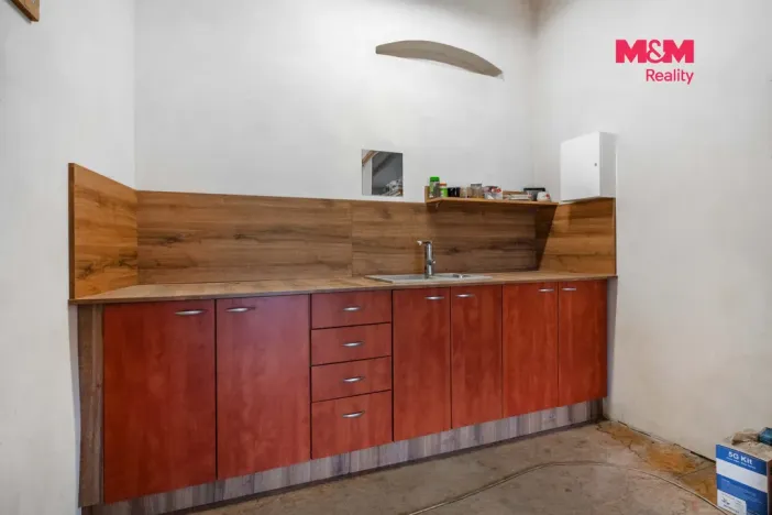 Prodej komerční nemovitosti, Raspenava, Hejnická, 810 m2