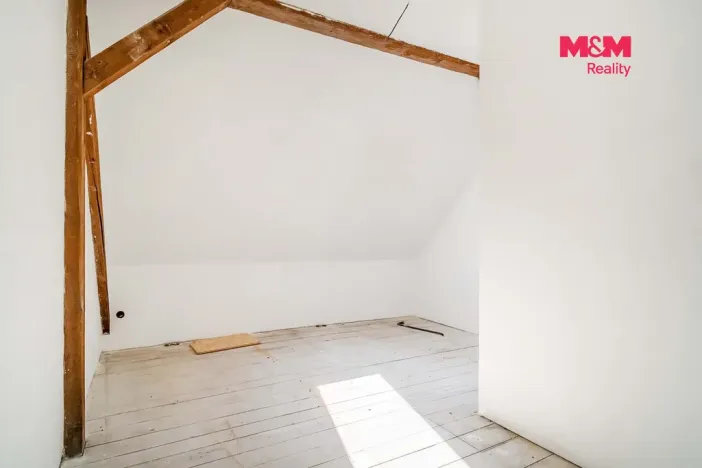 Prodej komerční nemovitosti, Raspenava, Hejnická, 810 m2