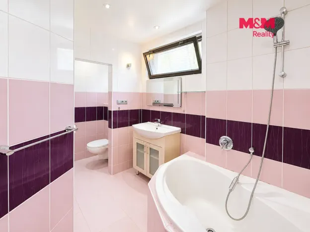 Pronájem rodinného domu, Praha - Hostivař, V nové čtvrti, 280 m2