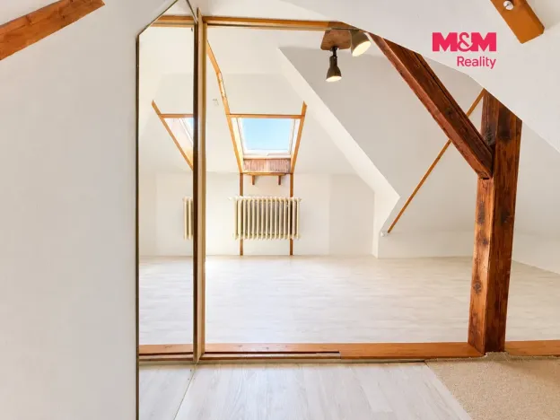 Pronájem atypického bytu, Praha - Hostivař, V nové čtvrti, 125 m2