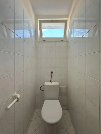 Pronájem bytu 1+kk, Praha - Vinohrady, Římská, 25 m2