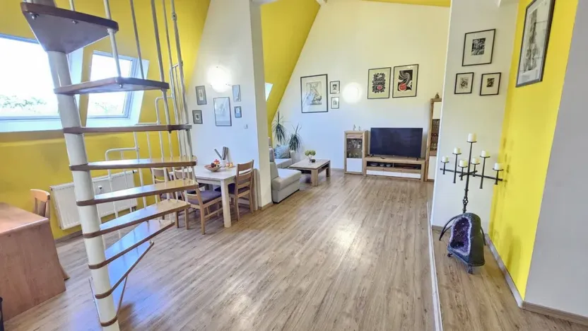 Prodej bytu 3+1, Ústí nad Labem, Králova výšina, 94 m2